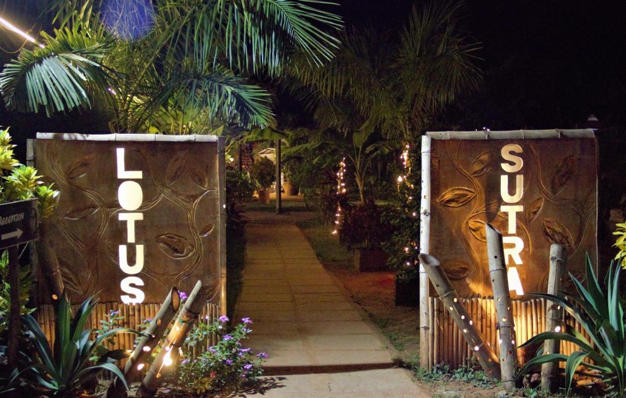 Hotel Lotus Sutra à Arambol Extérieur photo