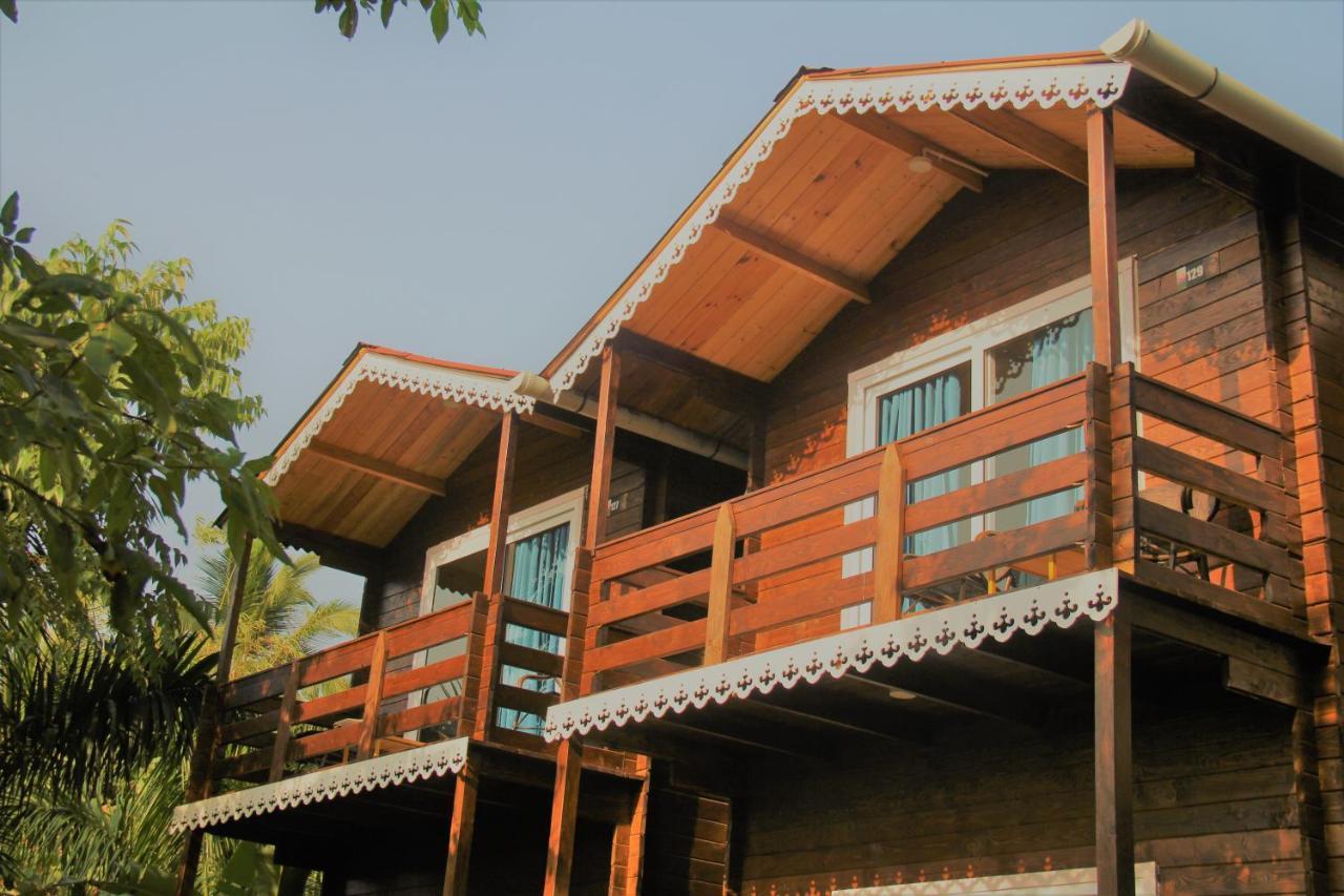 Hotel Lotus Sutra à Arambol Extérieur photo