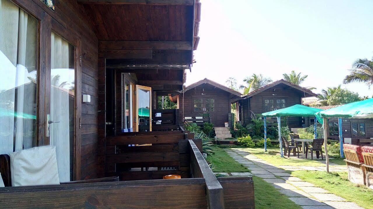 Hotel Lotus Sutra à Arambol Extérieur photo