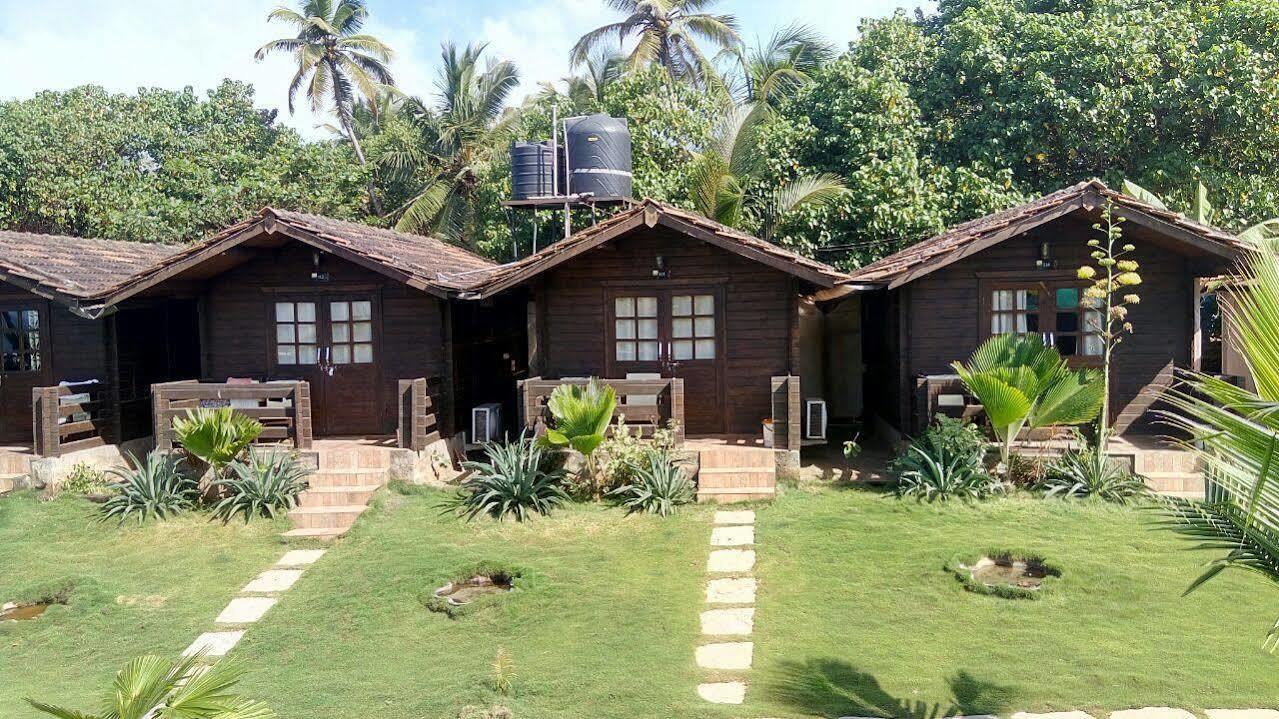 Hotel Lotus Sutra à Arambol Extérieur photo
